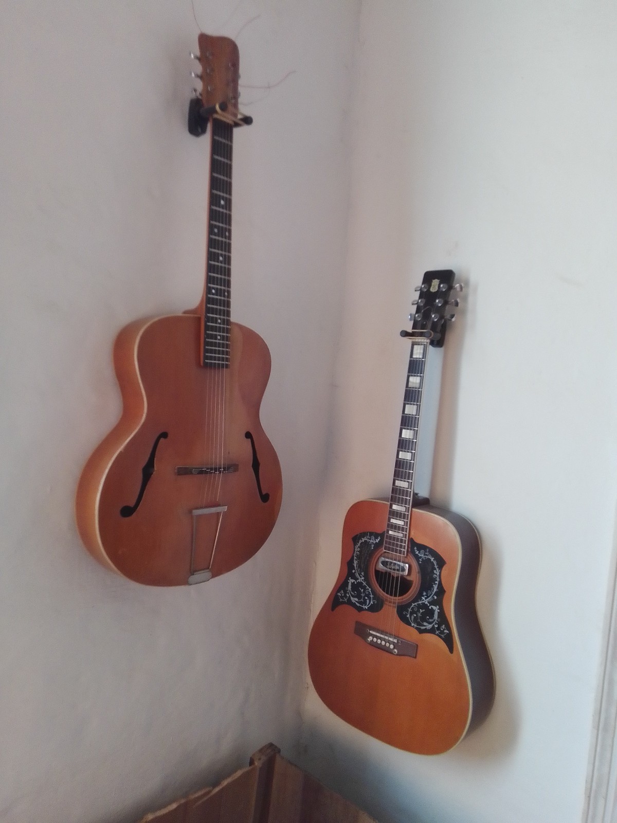 guitare archtop et guitare electro acoustique