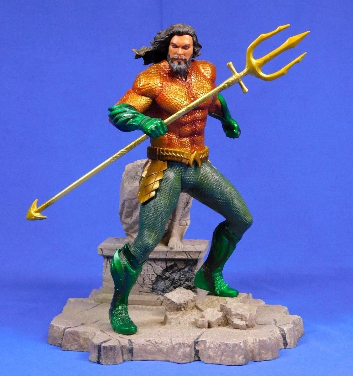 Aquaman 2025 pvc statue