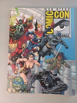 COMIC-CON INTERNATIONAL SAN DIEGO 2019 Souvenir Book SDCC  Comics cover