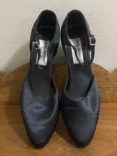 Papell Boutique Black size 9M heels pointed toe strap