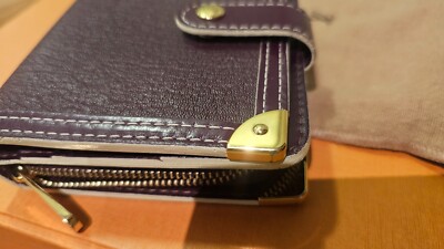 LOUIS VUITTON Plum Suhali Goatskin Leather Compact Bifold Zipper