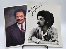 JESSE JACKSON CIVIL RIGHTS AUTOGRAPHED HAND SIGNED B & W PHOTO C. 1970 + COLOR