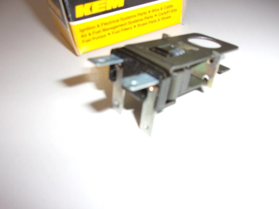 Interruptor de luz de freno KEMPARTS EG1098 para AMC Jeep Foto 3 de 3