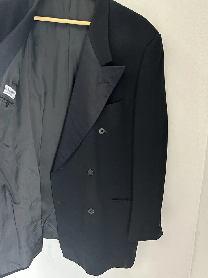 Giorgio Armani Le Collezioni Solid Black Double Breasted Tux Blazer Italy 44R - Image 4 of 4