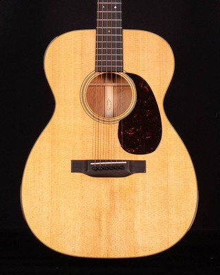 Martin 00-18 Standard Series Acoustic