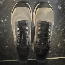 On Cloudstratus Women’s Grey/Black Mesh Trainers Breathable Cushioned UK5