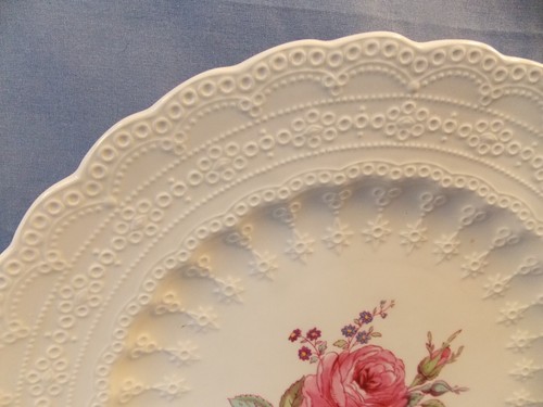 SPODE "Billingsley Rose Pink" 2 Dinner Plates 10 1/2" and Bread Plate 6 1/4" - Picture 5 of 7