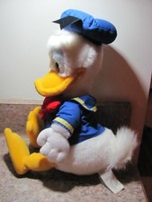 WALT DISNEY WORLD DISNEY PARKS STORE DONALD DUCK PLUSH STUFFED ANIMAL 15"