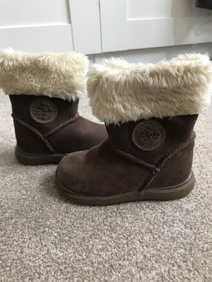 clarks girls boots size 4