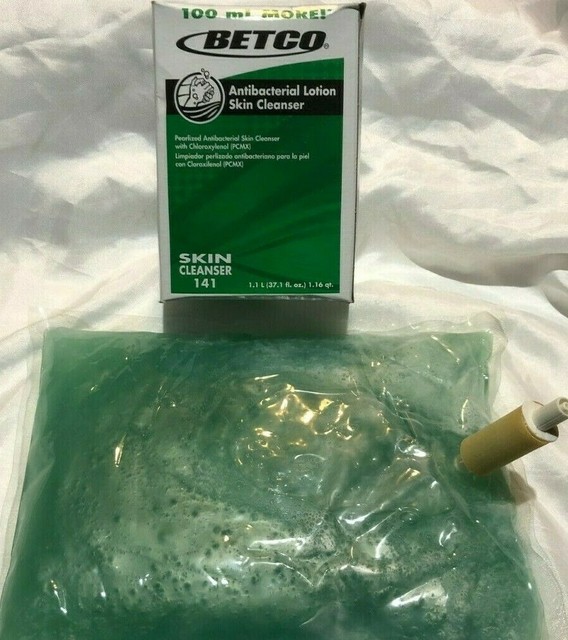 Betco 7512900 Clario Foaming Antibacterial Skin Cleanser 1 Liter Case
