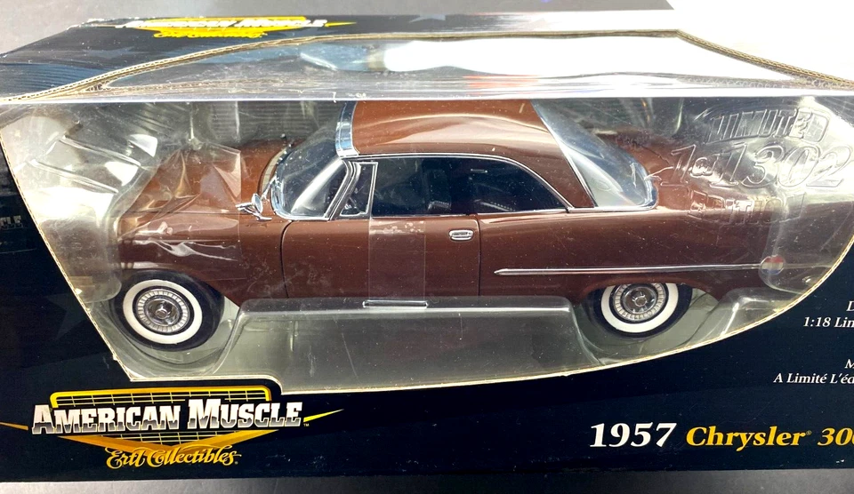 1:18 ERTL COLLECTIBLES ""CHASE"" Chrysler 300C AMERICAN MUSCLE never open. TS - Image 3 of 4