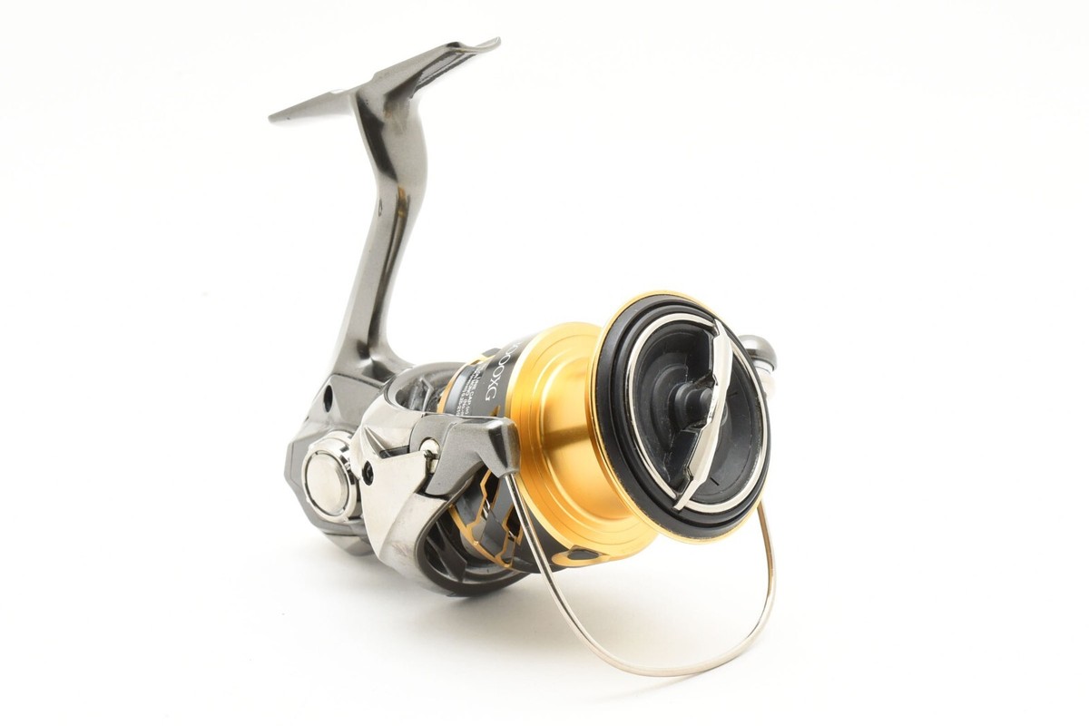 リール SHIMANO 20TWIN POWER C3000XG Amazon.com : SHIMANO 20 Twin Power C3000XG : Sports & Outdoors