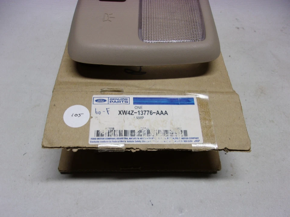 Conjunto de lente de lámpara domo original Ford OEM XW4Z-13776-AAA Lincoln LS Foto 3 de 3