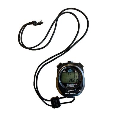 FINIS Waterproof Stopwatch for Swim Training - Black - 3 x 100m