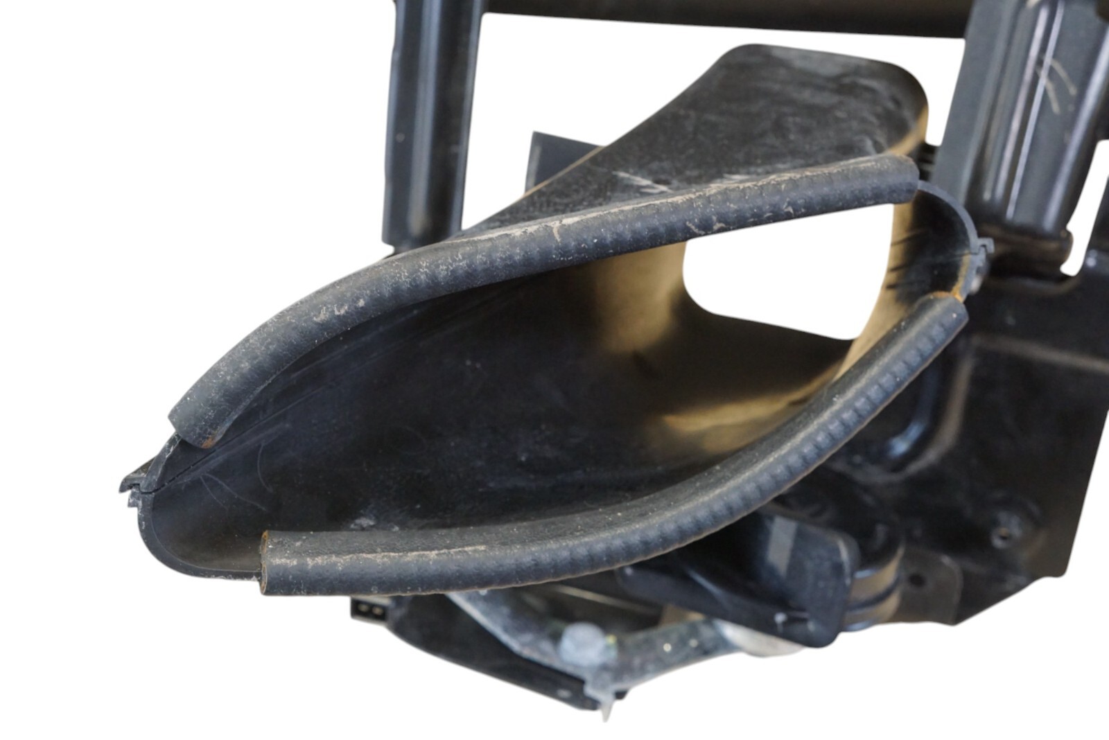 2009 - 2014 FERRARI CALIFORNIA FRONT RIGHT AIR DUCT & BRACKET OEM 228119