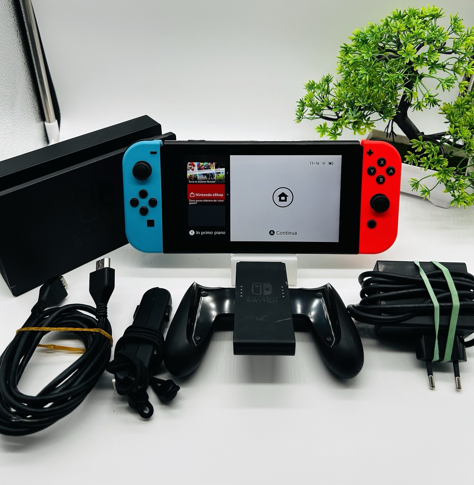Nintendo Switch Blu Rossa Completa Dock HDMI Joy-Con Grip Accessori Originali