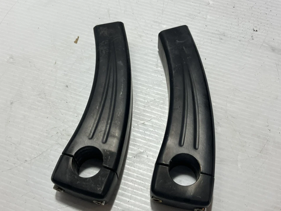 Elevadores de manillar Yamaha V Star 1100 2005 Foto 3 de 4