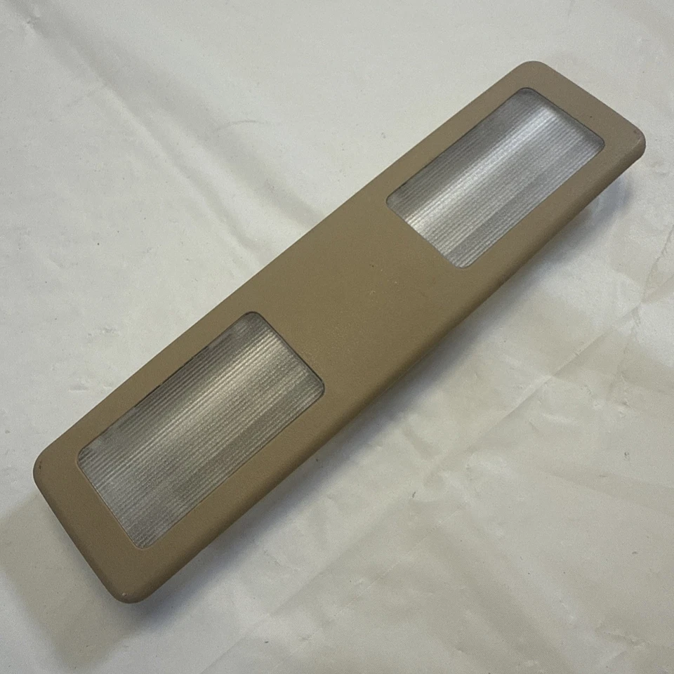 BMW 530i 1997-2003 domo superior beige tostado luz interior OEM Foto 3 de 4