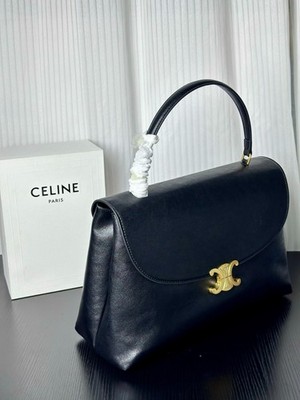 Celine black leather handbag with handle, size 38✖️26✖️14