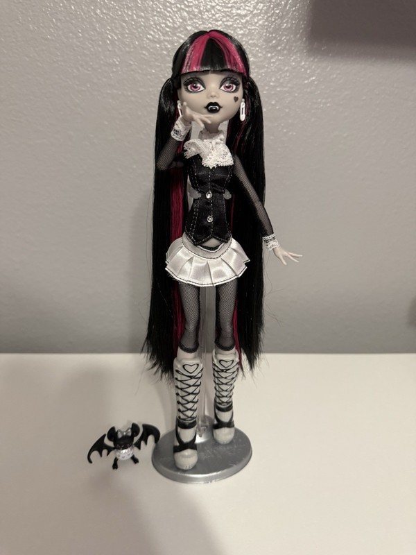 Monster High Reel Drama Draculaura *READ DESCRIPTION*