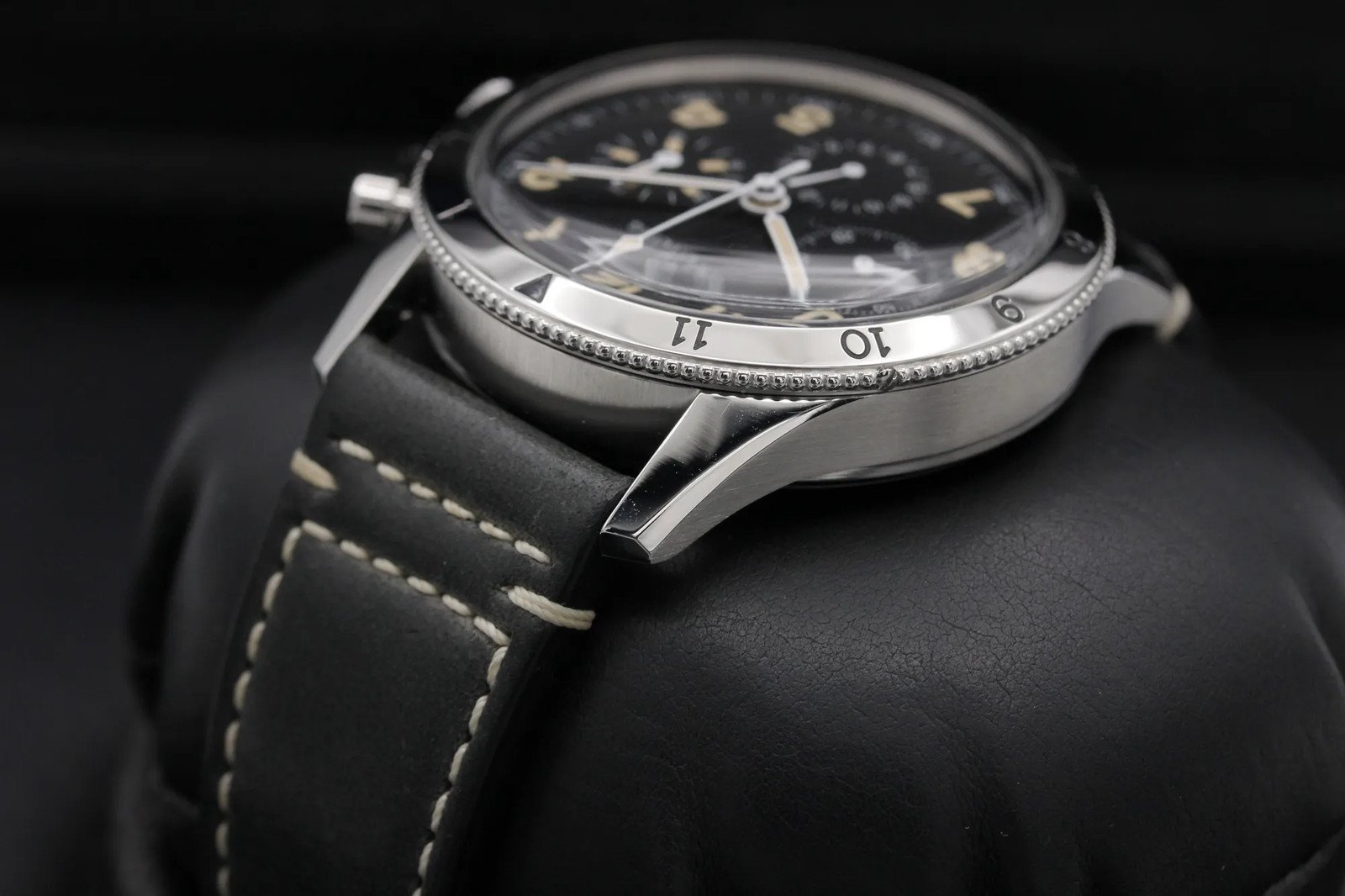 Breitling AVI Ref. 765 "1953 Re-Edition" AB0920131B1X1 image 5