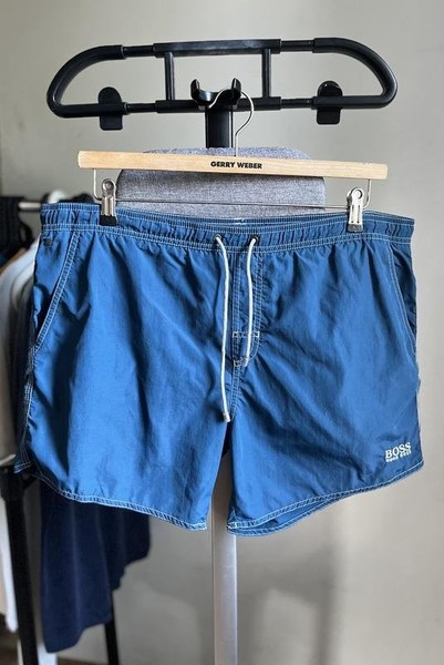 Men Hugo Boss Shorts Navy 31 / M / 44 #N862