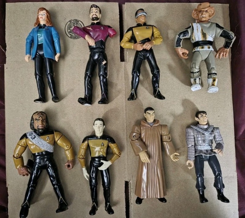 Vintage Set of 7- Playmates 1992 Star Trek Action Figures