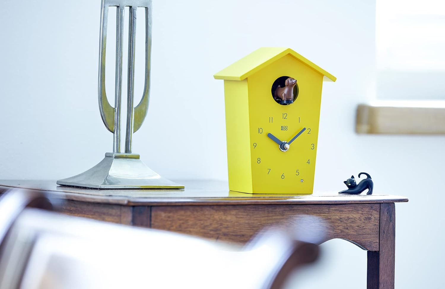 Charming White Cuckoo Clock with 5 Farm Animal Sounds - Perfect for Home Decor!