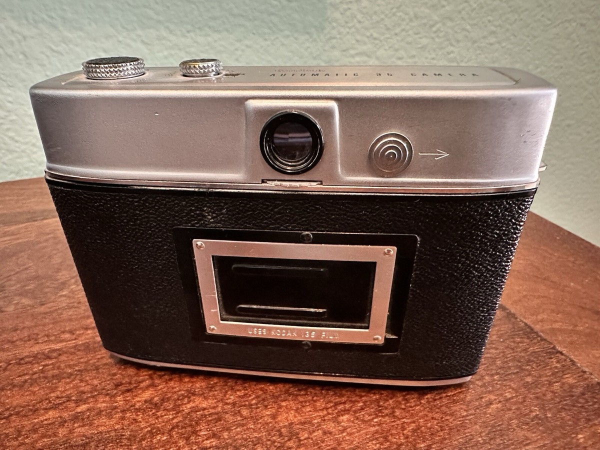 Kodak Automatic 35mm Camera With Ektanar Lens F/2.8 44mm Vintage