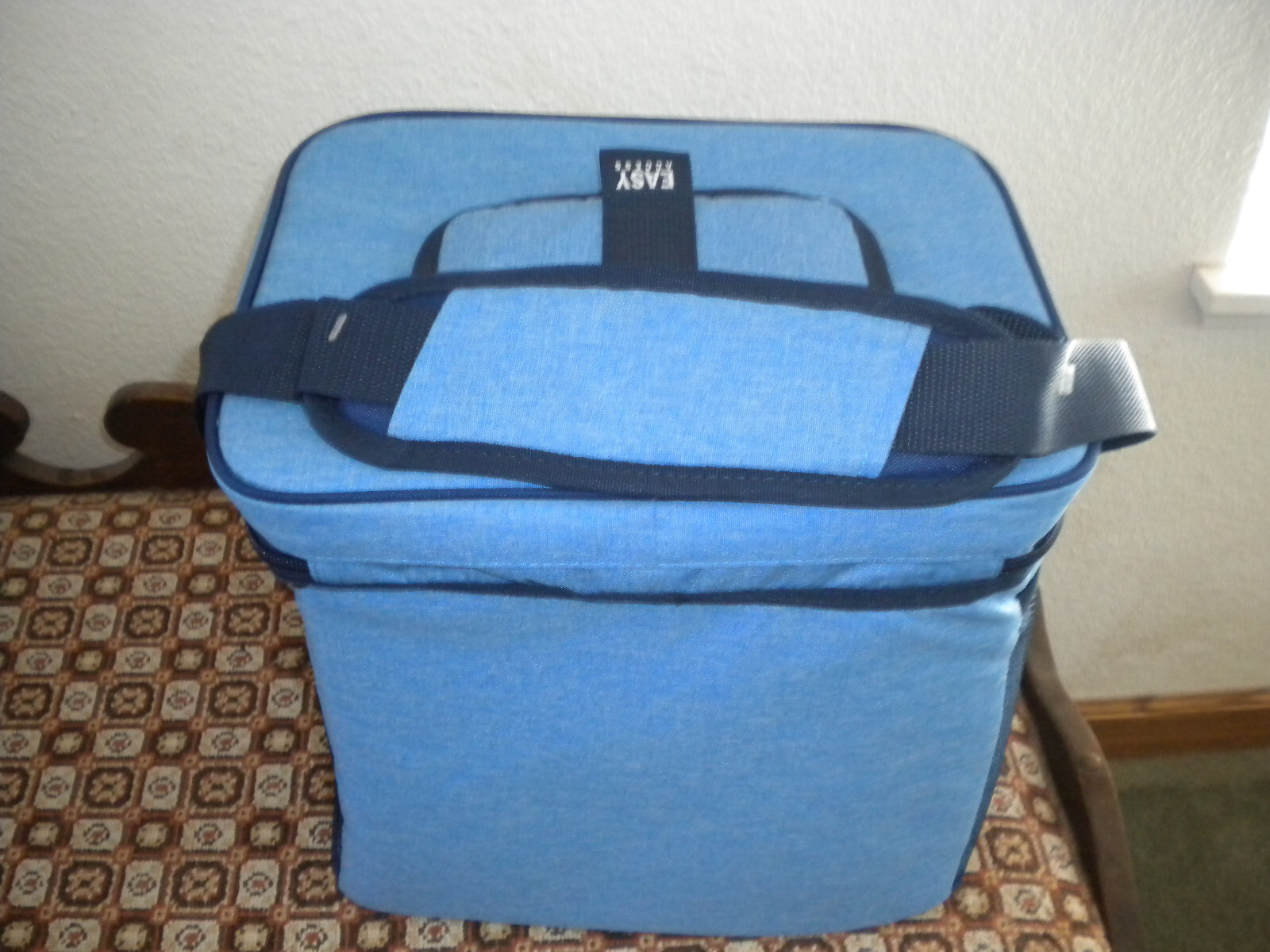 Arctic Zone insulated Cooler 24 Can  Light BLUE   New w/tags   Free US Shipping