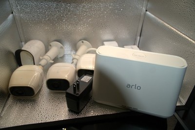 ARLO  VMB4000 Security Arlo Base Station for Pro2 - 3 Cameras, 7 batteries