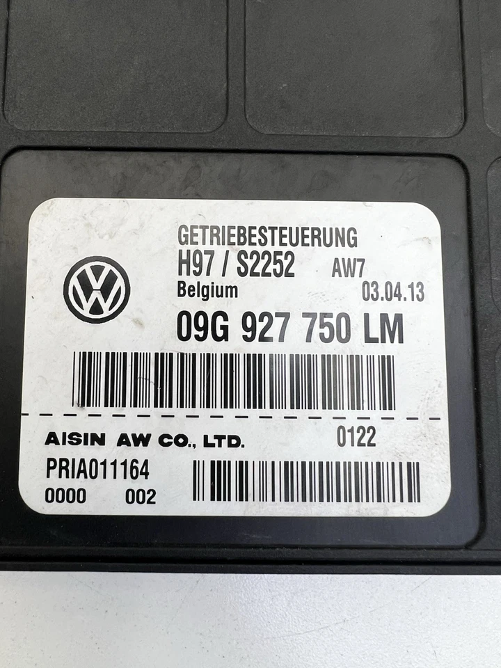 Volkswagen Golf 2013 módulo de control de transmisión de 2,5 L OEM. Foto 2 de 4