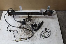 Subaru Forester SH Abnehmbare Anhängerkupplung mit E-Satz Thule