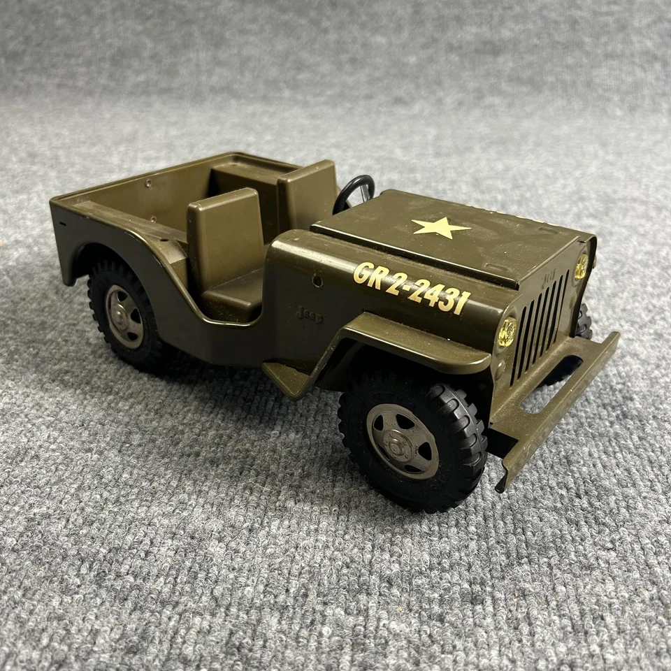Camión de juguete vintage Tonka Jeep Army años 60 militar de acero prensado GR2-2431 verde EE. UU. Foto 3 de 4