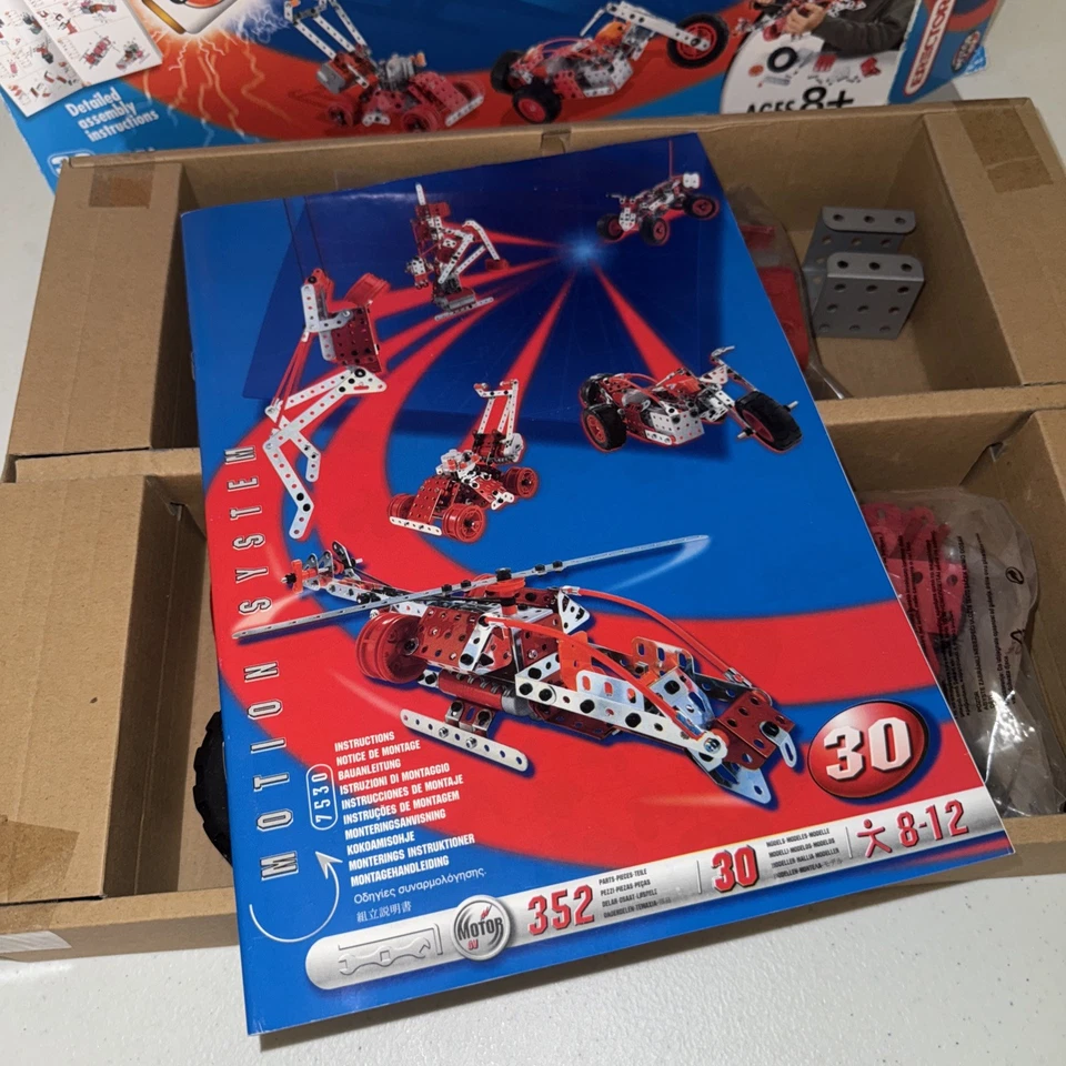 Erector Set #7530 Motion System Multimodels 352 Parts Motorized 30 Moving Models - Image 3 of 4