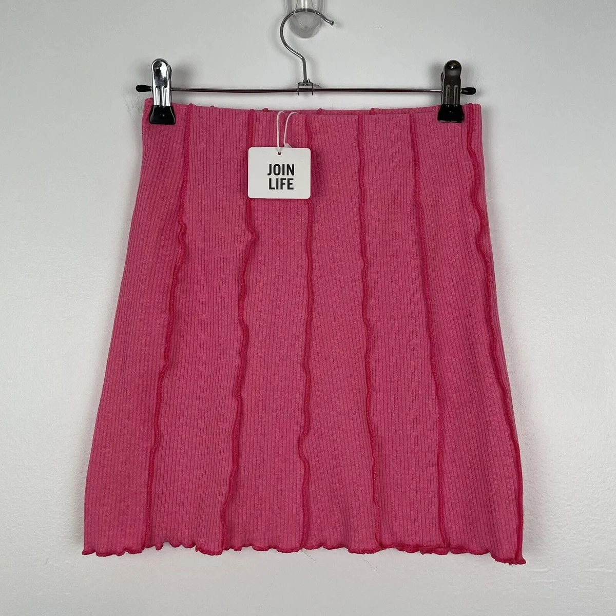 NUEVO CON ETIQUETAS Bershka Mini Falda Acanalada Rosa Brillante Elástica Pull On Elástica Talla S