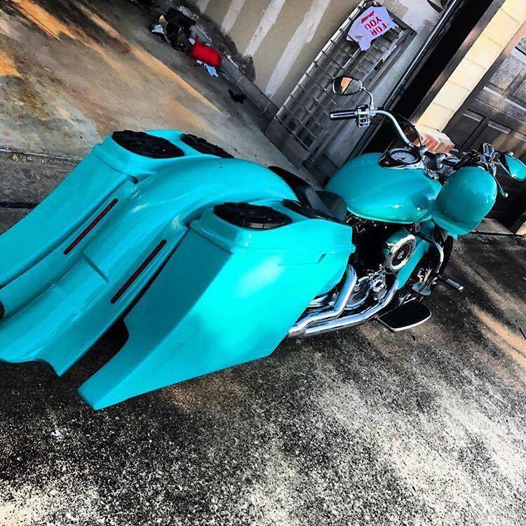 For Yamaha Vstar 1100 6” Down and Out Fiberglass Stretched Saddle
