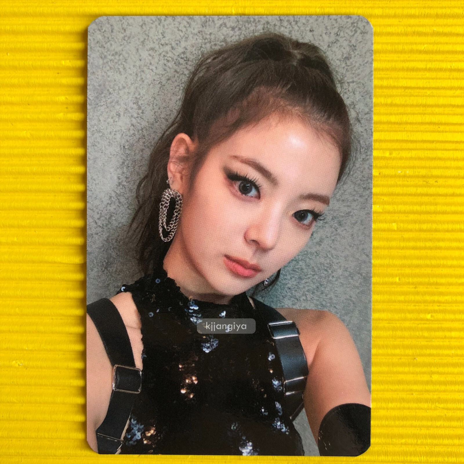 itzy lia ヨントン 当選特典トレカ guess who リア