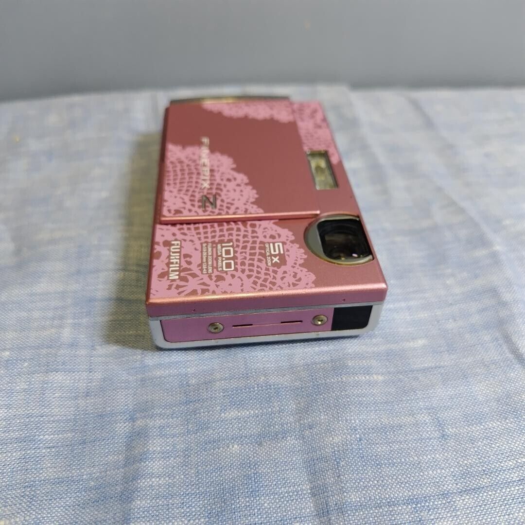 FUJIFILM FINEPIX Z250fd Compact Digital Camera Pink From FUJIFILM FINEPIX Z250fd Compact Digital Camera Pink From