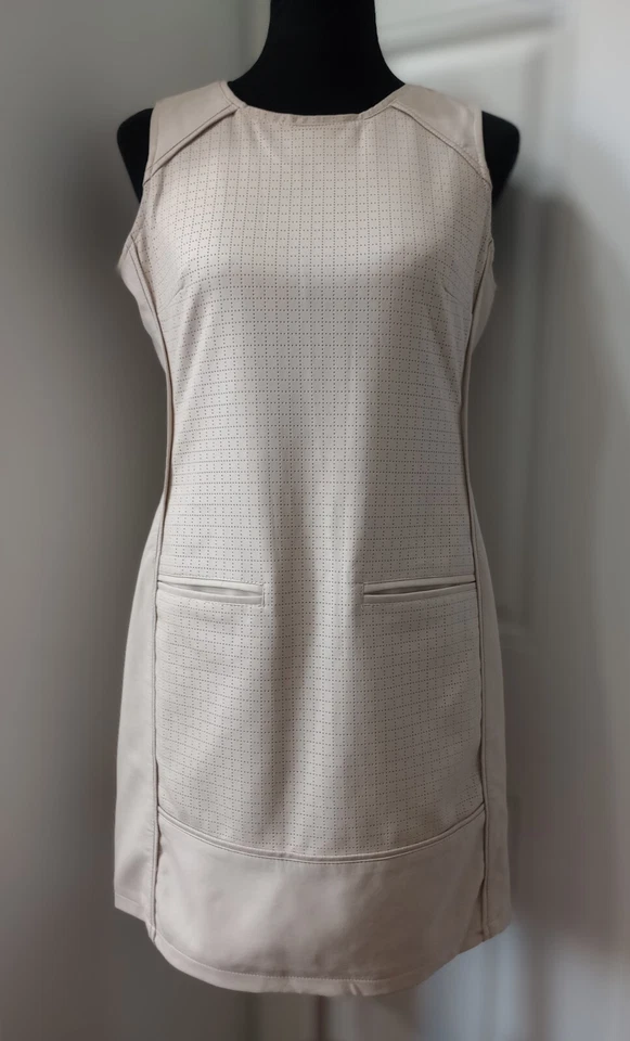 Vestido de Alta Costura Romeo & Julieta Talla M Nuevo con Etiquetas Cuero Sintético Crema Precio de venta sugerido por el fabricante $218  Foto 4 de 4