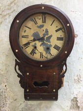 OROLOGIO DA MURO TIPO OCCHIO DI BUE FRANCESE CON INTARSI IN MADREPERLA PENDOLO