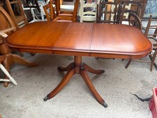 Pedestal Extending Dining Table Brown Wood Veneer Claw Feet Vintage Antique