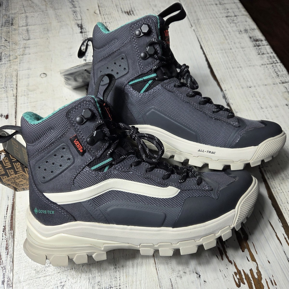 Vans ultrarange mte gore-tex boots Size 7 Men’s or 8.5 Women’s VANS UltraRange EXO High MTE-2 Checkerboard Hiking Boots  main image 2