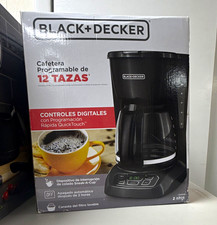 BLACK+DECKER CM1008B 12-Cup Programmable Coff...