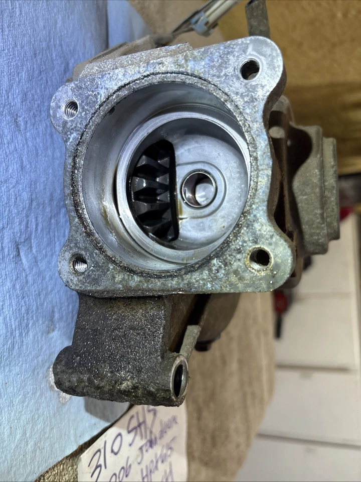 John Deere Gator HPX 615 2006 carcasa de engranaje diferencial delantero 310 Foto 3 de 4