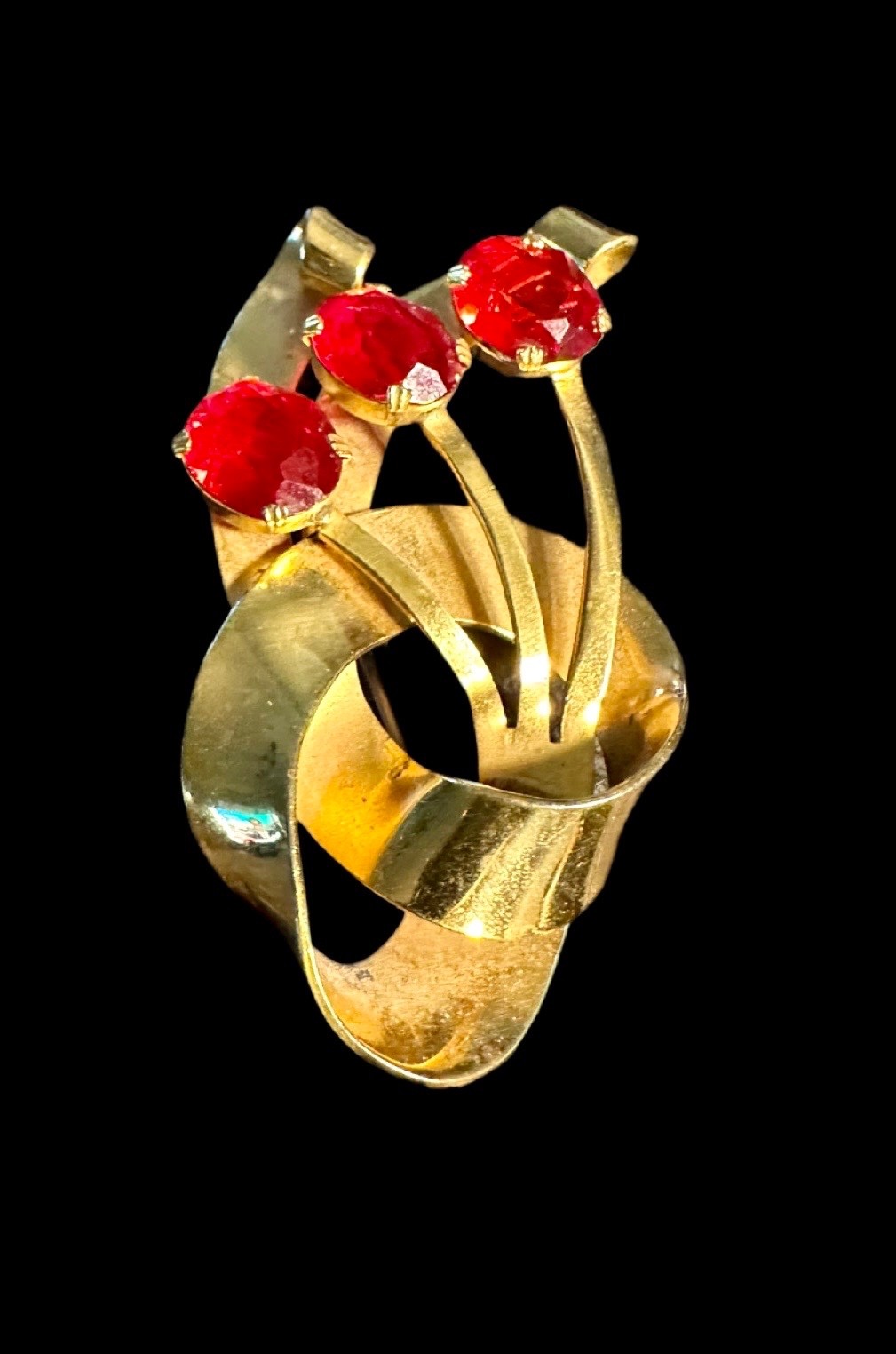 Stunning and Rare Coro Craft 1940's Sterling Vermeil Brooch Red Oval Rhinestones