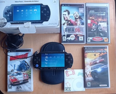 Sony PSP 1001 Value Pack Boxed + 5 UMD Discs + Charger + Memory Stick + Case,FAT