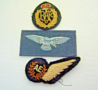 RAF UNIFORM BADGES QUEENS CROWN  3 BADGES