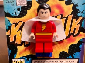 LEGO DC SHAZAM MINI FIGURE 2012 SDCC VERY RARE!