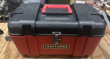 CRAFTSMAN BLACK & RED 17" PORTABLE PLASTIC LOCKING TOOL BOX *NO TRAY*